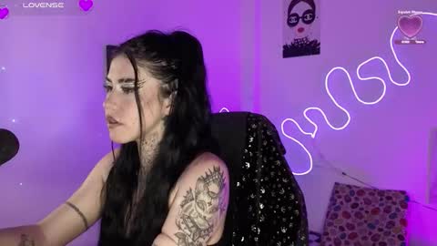 Snapshot of korolovaa chatting on March 2026 11:32:02 PM korolova online show from March 2026 11:32:02 PM