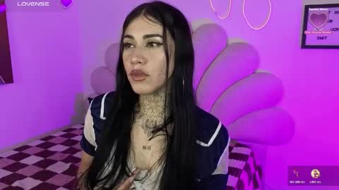 Snapshot of korolovaa chatting on April 2026 02:02:01 AM korolova online show from April 2026 02:02:01 AM