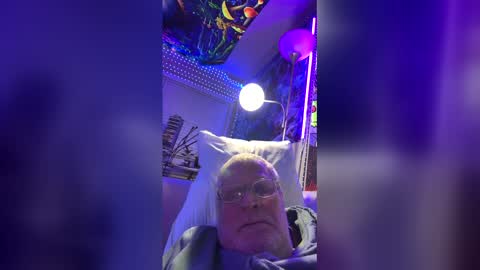 Snapshot of korysmith568 chatting on April 2026 04:48:02 AM korysmith568 online show from April 2026 04:48:02 AM