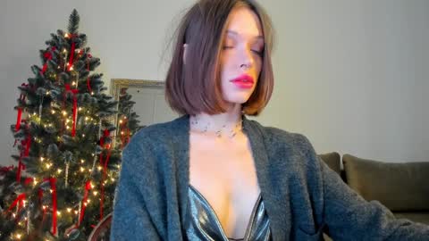 kossie_ online show from December 2024 12:01:01 PM