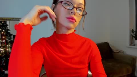 kossie_ online show from December 2024 02:58:02 PM