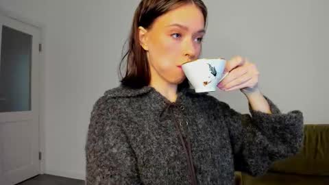 kossie_ online show from November 2025 08:32:01 PM