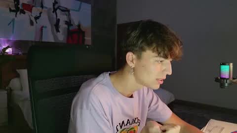 Danny online show from December 2025 02:54:02 AM