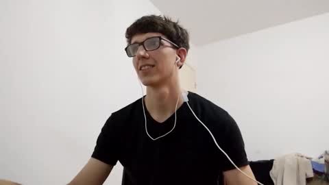 Snapshot of kpo10 chatting on January 2025 06:59:02 PM Facu online show from January 2025 06:59:02 PM