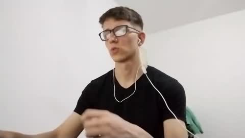 Snapshot of kpo10 chatting on January 2025 11:56:01 PM Facu online show from January 2025 11:56:01 PM