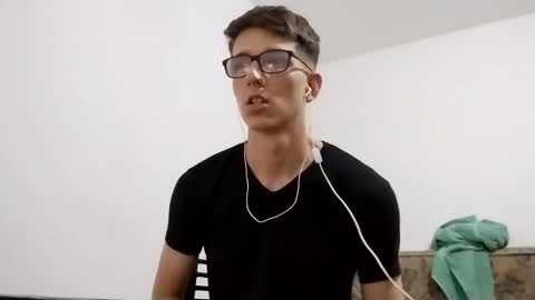 Snapshot of kpo10 chatting on January 2025 10:50:01 AM Facu online show from January 2025 10:50:01 AM