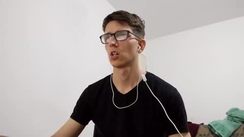 Snapshot of kpo10 chatting on January 2025 01:39:01 AM Facu online show from January 2025 01:39:01 AM