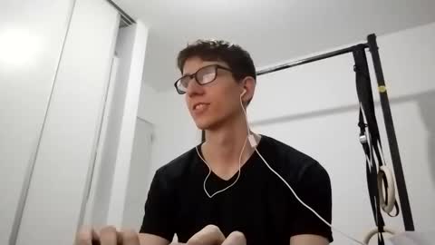 Snapshot of kpo10 chatting on December 2025 01:25:01 AM Facu online show from December 2025 01:25:01 AM