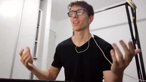 Facu online show from February 2026 08:25:02 AM