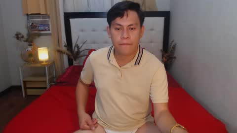 Snapshot of kramerfoxx chatting on December 2024 10:07:02 PM Kramer online show from December 2024 10:07:02 PM