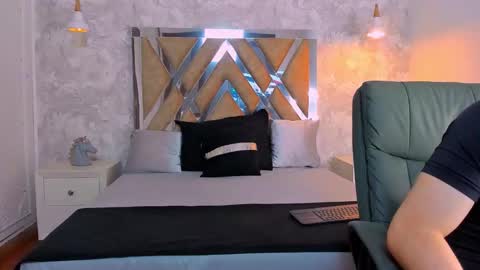 Kraven online show from December 2025 03:01:02 AM