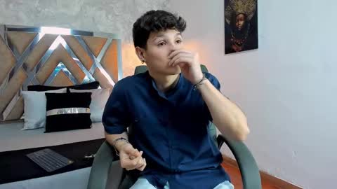 Snapshot of kraven_lust chatting on January 2026 03:01:02 AM Kraven online show from January 2026 03:01:02 AM