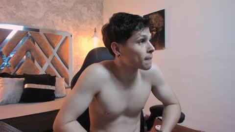 Snapshot of kraven_lust chatting on February 2026 03:29:02 AM Kraven online show from February 2026 03:29:02 AM