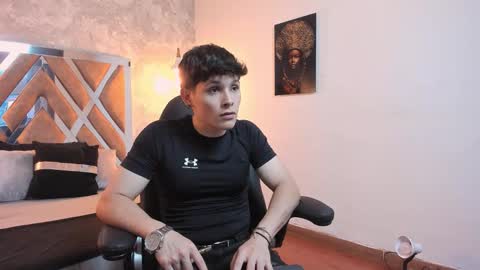 Snapshot of kraven_lust chatting on February 2026 02:56:01 AM Kraven online show from February 2026 02:56:01 AM