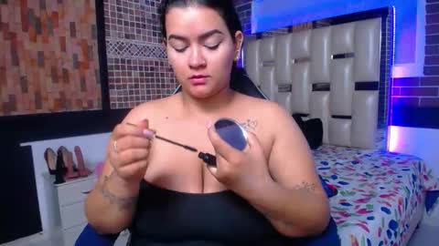 kriss_sweetboobs online show from October 2025 12:47:02 PM
