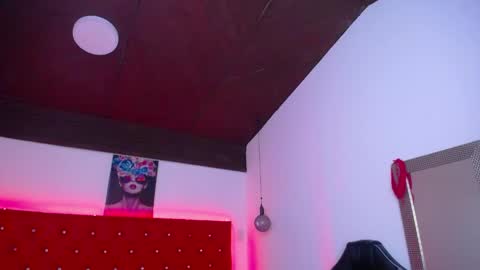 Snapshot of kriss_sweetboobs chatting on May 2026 01:08:01 PM kriss_sweetboobs online show from May 2026 01:08:01 PM
