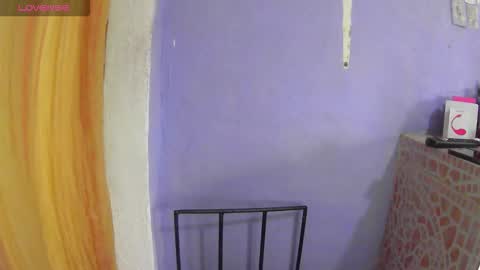 krissone online show from October 2025 09:45:01 PM