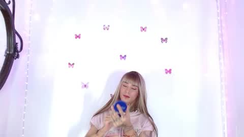 Snapshot of krisstal703358 chatting on March 2026 03:10:02 AM krisstal703358 online show from March 2026 03:10:02 AM