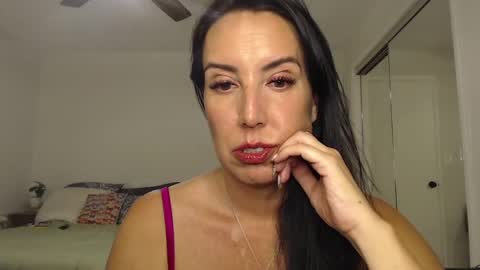 Snapshot of krissy2024 chatting on December 2024 01:36:01 AM Krissy online show from December 2024 01:36:01 AM