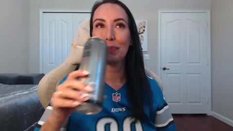 Snapshot of krissy2024 chatting on December 2024 03:44:01 PM Krissy online show from December 2024 03:44:01 PM