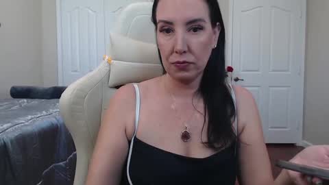 Snapshot of krissy2024 chatting on March 2025 02:21:02 PM Krissy online show from March 2025 02:21:02 PM