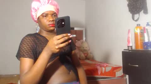 Snapshot of kristal_cox2 chatting on March 2026 10:19:01 AM kristal_cox2 online show from March 2026 10:19:01 AM