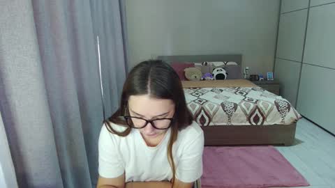 twitter    Annemarye 23 online show from September 2025 06:58:02 AM