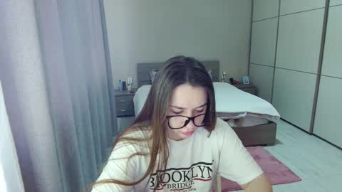 Snapshot of kristall_xxx chatting on March 2026 09:06:02 AM twitter Annemarye 23 online show from March 2026 09:06:02 AM