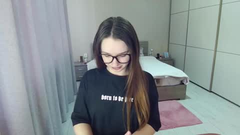 Snapshot of kristall_xxx chatting on March 2026 07:12:01 AM twitter Annemarye 23 online show from March 2026 07:12:01 AM