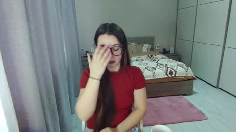 Snapshot of kristall_xxx chatting on March 2026 06:02:02 AM twitter Annemarye 23 online show from March 2026 06:02:02 AM