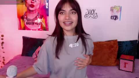 Snapshot of kristel_sweet chatting on June 2026 01:11:01 PM ReadMyBio online show from June 2026 01:11:01 PM