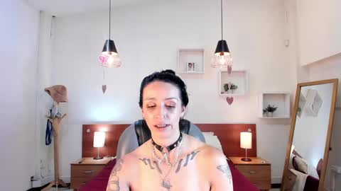 Sophia online show from February 2025 12:30:01 AM