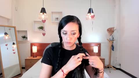 Sophia online show from February 2025 09:11:02 PM