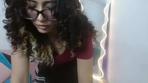 kristen_tay online show from February 2025 07:01:02 AM