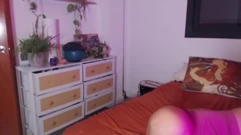 Snapshot of kristenwylde chatting on February 2025 09:47:01 PM Kristen Wylde -  online show from February 2025 09:47:01 PM