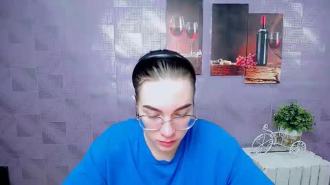 Snapshot of kristenx_x chatting on November 2025 09:14:02 AM Kristen online show from November 2025 09:14:02 AM