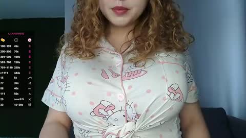 Snapshot of kristiancommes chatting on April 2026 09:59:01 AM Alisa online show from April 2026 09:59:01 AM