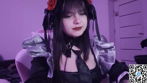 Christie online show from November 2025 10:10:01 PM