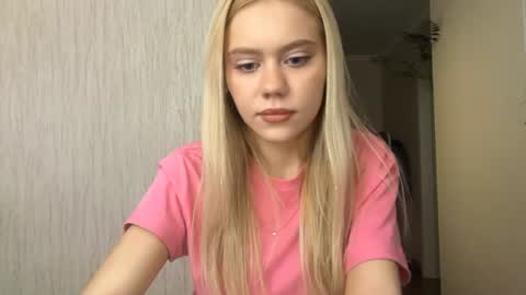 Snapshot of kristifelicien chatting on June 2026 05:08:02 AM Blake online show from June 2026 05:08:02 AM