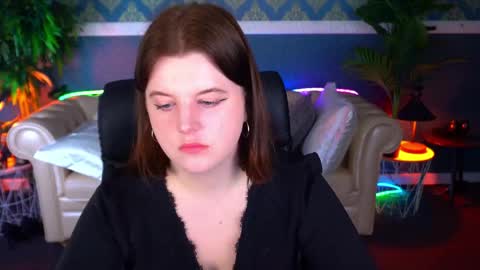 kristifoxy online show from April 2026 05:18:02 AM