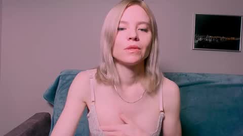 Snapshot of kristina_vagner chatting on February 2026 01:43:02 AM kristina_vagner online show from February 2026 01:43:02 AM