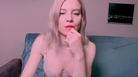 Snapshot of kristina_vagner chatting on February 2026 01:35:02 AM kristina_vagner online show from February 2026 01:35:02 AM