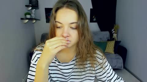 Snapshot of kristinalevis chatting on December 2024 11:28:01 AM Kristina online show from December 2024 11:28:01 AM