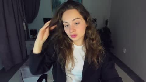 Snapshot of kristinalevis chatting on January 2025 04:14:02 PM Kristina online show from January 2025 04:14:02 PM