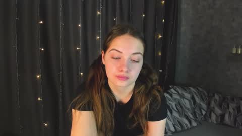 Snapshot of kristinalevis chatting on February 2025 03:25:02 PM Kristina online show from February 2025 03:25:02 PM