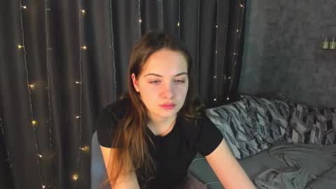 Snapshot of kristinalevis chatting on February 2025 06:30:02 PM Kristina online show from February 2025 06:30:02 PM