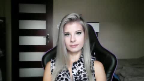 KristineAmore online show from September 2025 06:25:02 AM