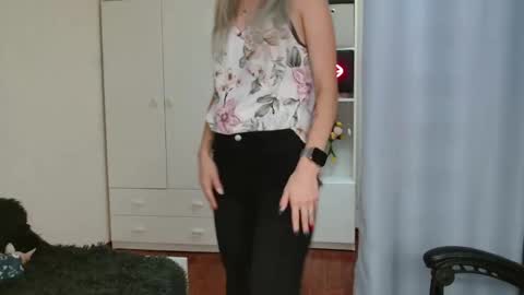 KristineAmore online show from October 2025 08:37:01 AM