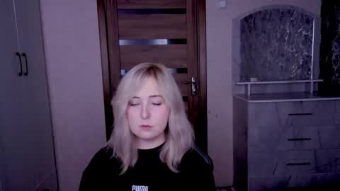 Snapshot of kristy_fran chatting on March 2026 12:38:01 AM Kristy online show from March 2026 12:38:01 AM