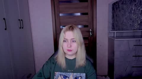 Snapshot of kristy_fran chatting on March 2026 02:04:01 AM Kristy online show from March 2026 02:04:01 AM